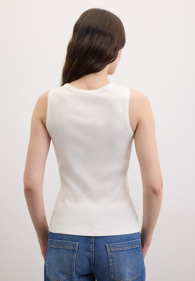 Топ-майка базовый в рубчик с вышивкой