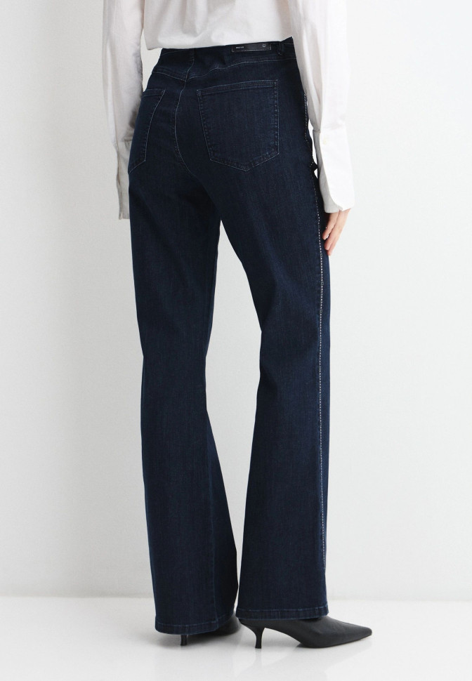 Джинсы прямого кроя