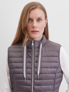 Жилет утепленный