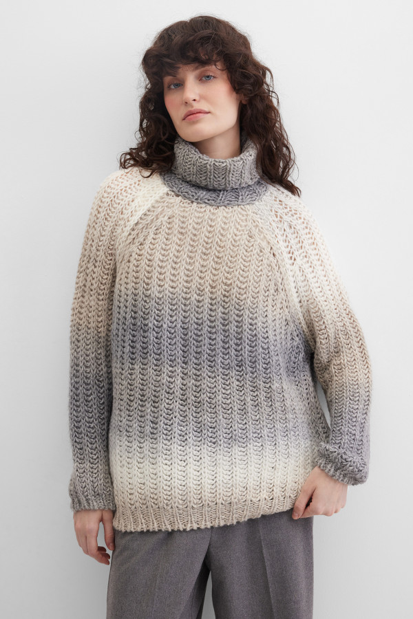 Свитер крупной вязки