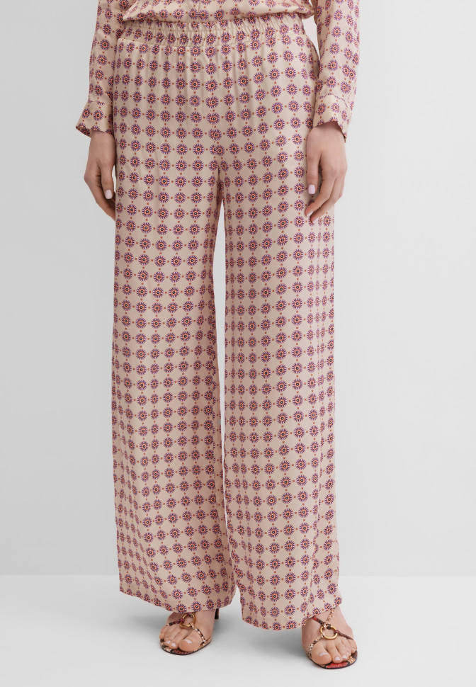 Брюки широкие