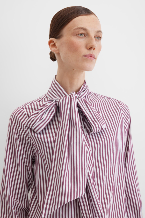 Блузка с длинным рукавом