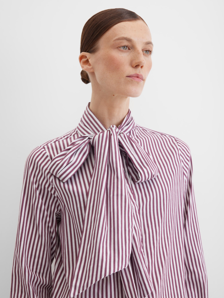 Блузка с длинным рукавом