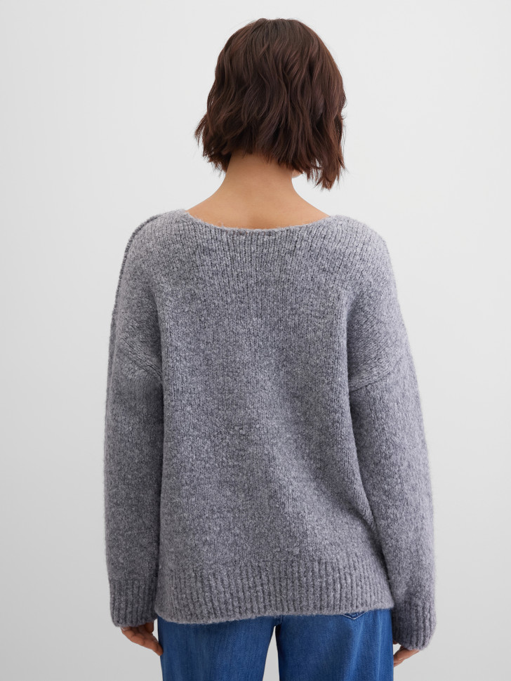 Джемпер вязаный