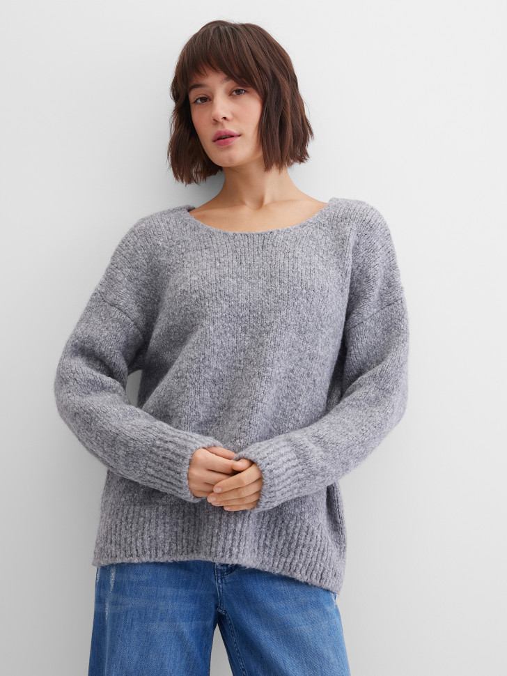 Джемпер вязаный