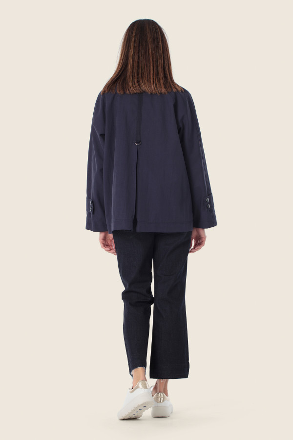 Ветровка свободного силуэта