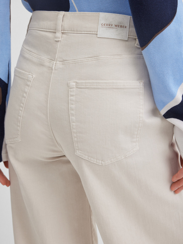 Джинсы широкие