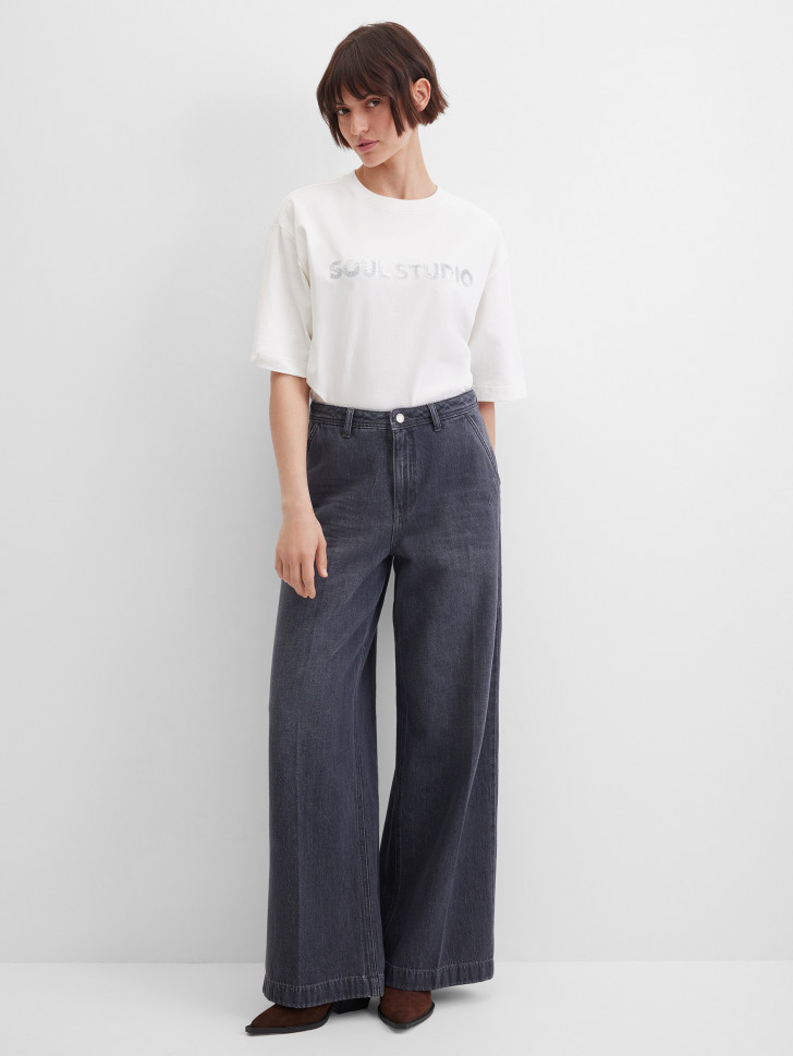 Джинсы широкие