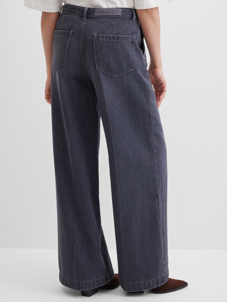 Джинсы широкие