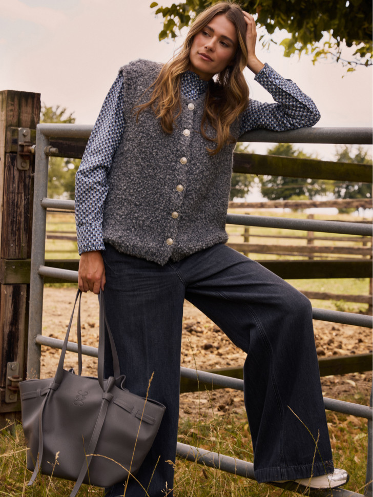 Джинсы широкие