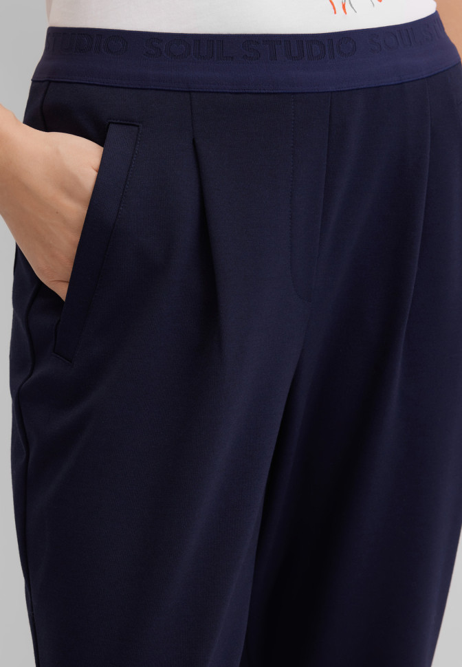 Брюки зауженные