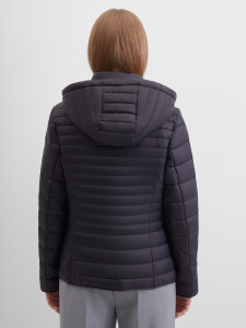 Куртка утепленная с капюшоном