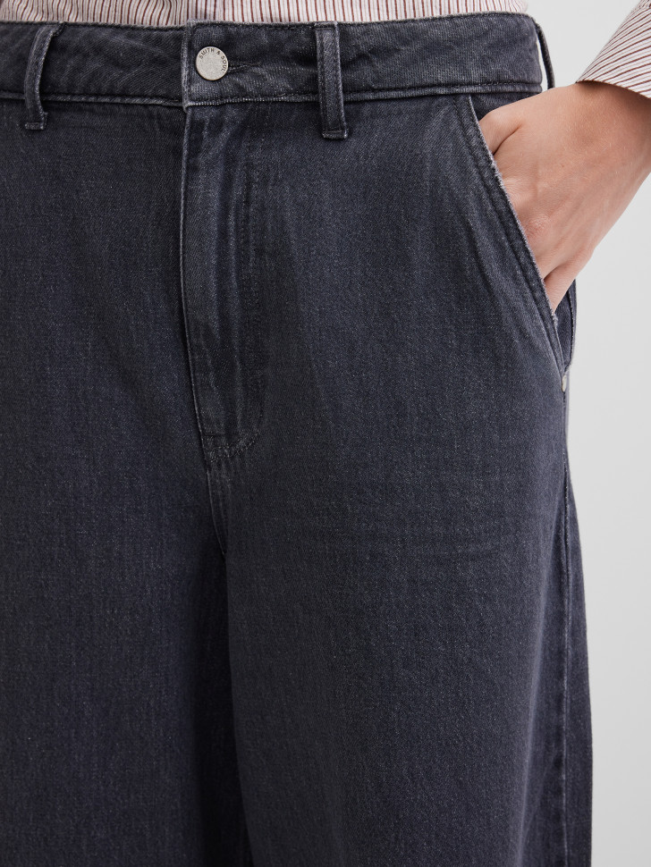 Джинсы широкие