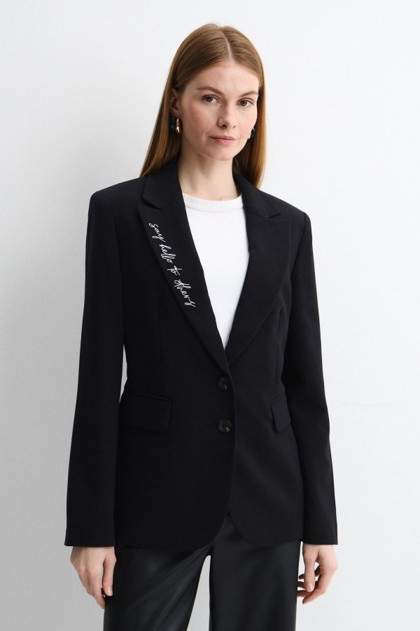Жакет классический однобортный с вышивкой