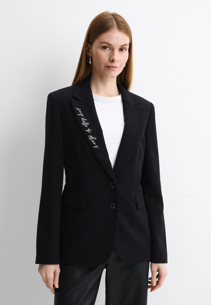 Жакет классический однобортный с вышивкой