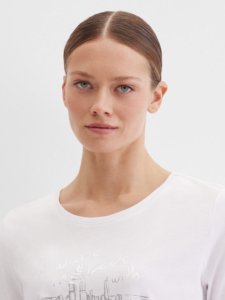 Футболка с рисунком