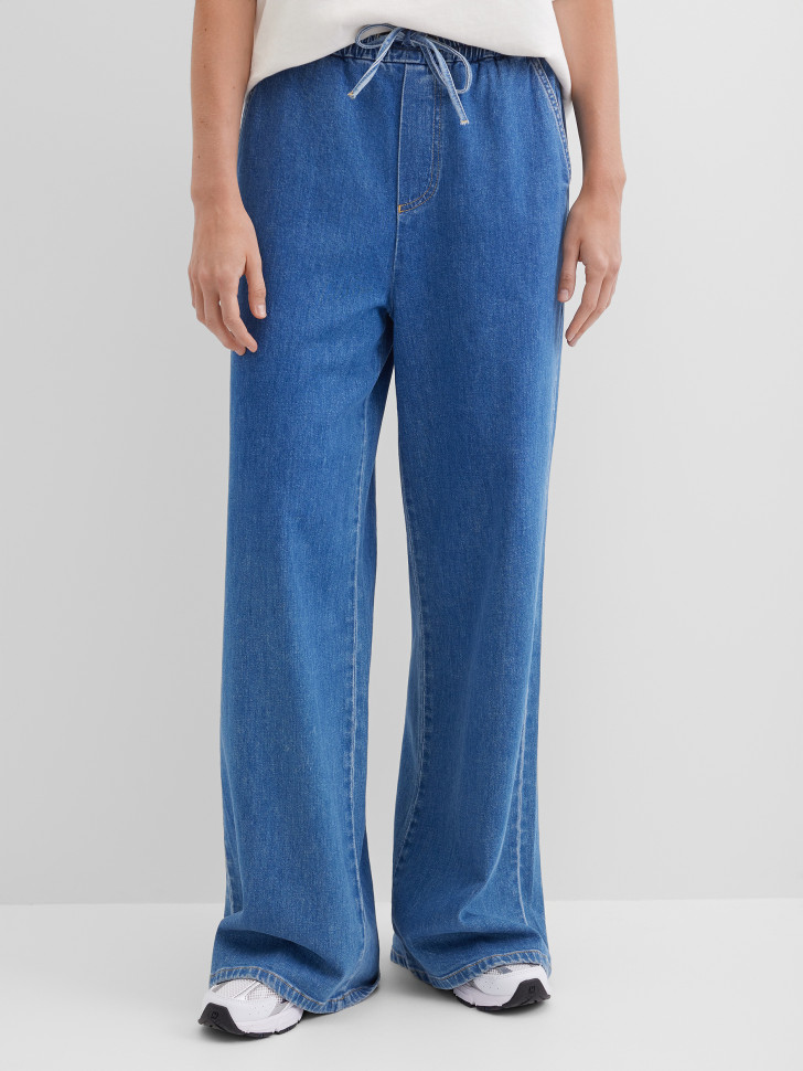 Джинсы широкие