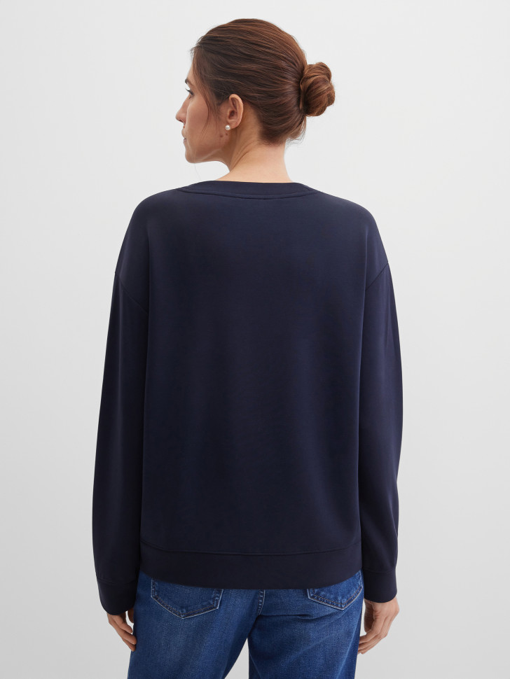 Свитшот свободного кроя