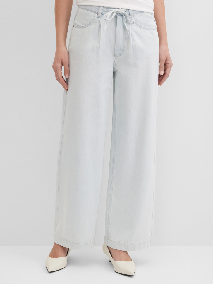 Джинсы широкие