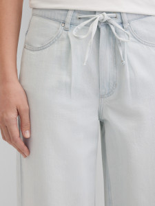 Джинсы широкие