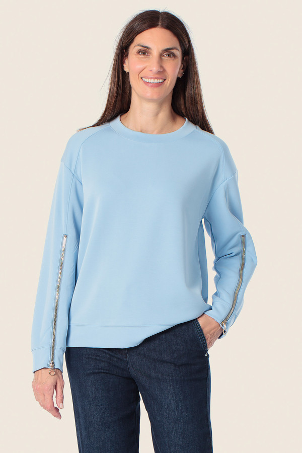 Свитшот свободного кроя