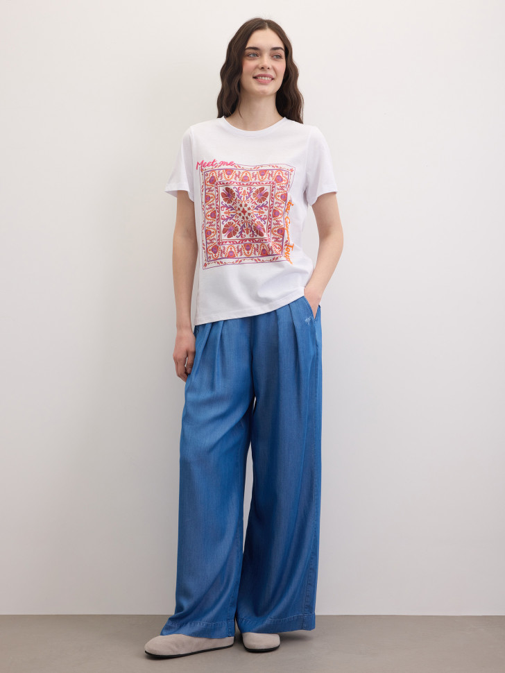 Футболка с принтом