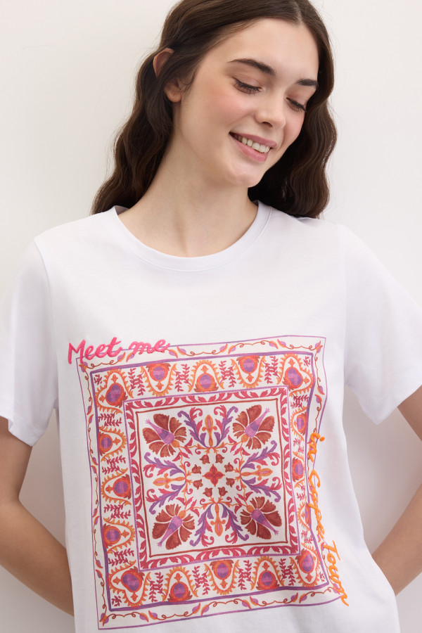 Футболка с принтом