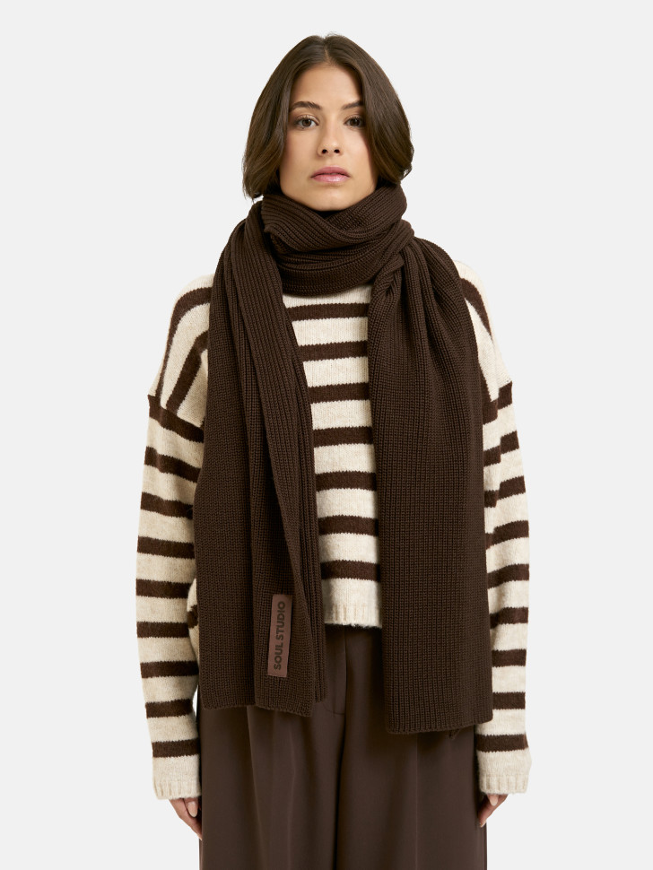 Шарф вязаный