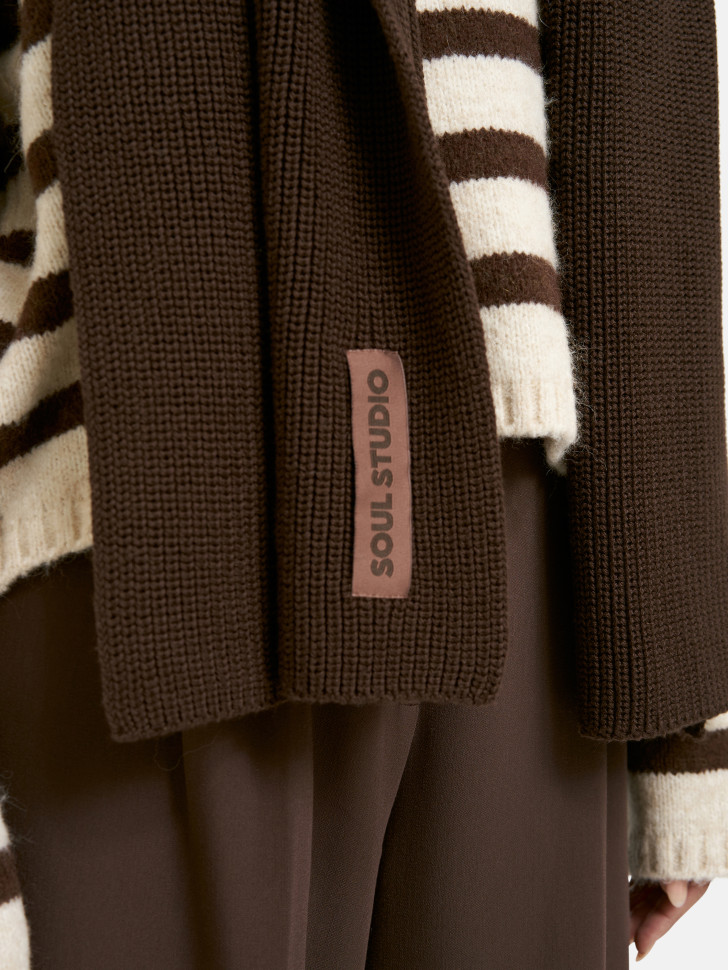 Шарф вязаный