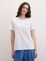 Футболка с рисунком на спине