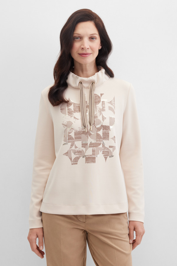 Свитшот свободного кроя