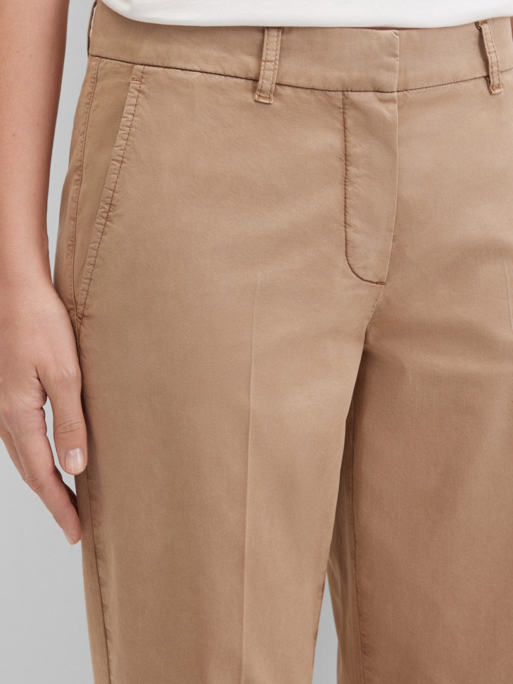 Брюки зауженные укороченные со стрелками