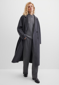 Пальто из шерсти