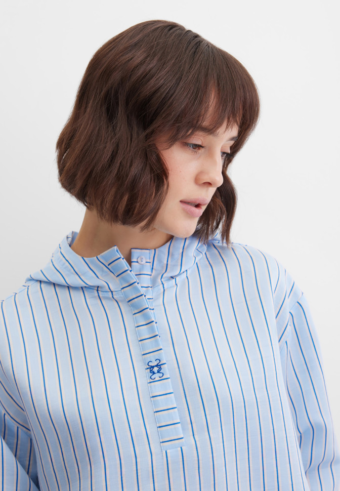 Рубашка с капюшоном