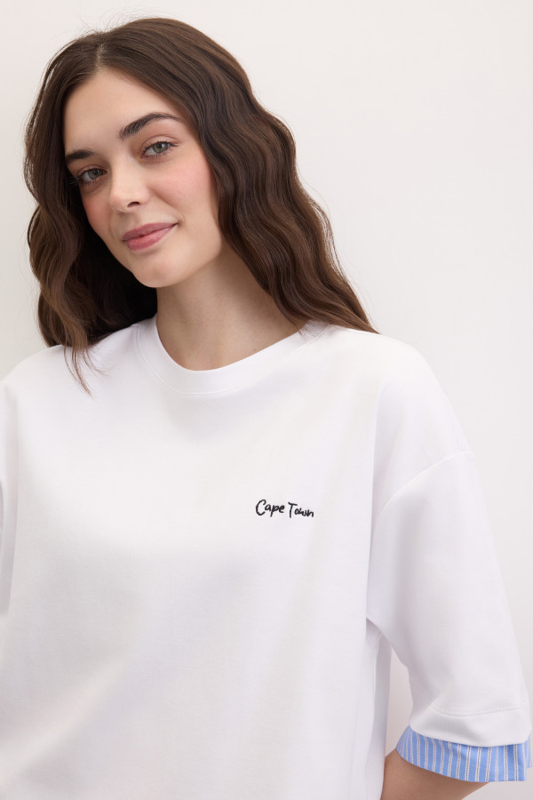 Футболка с рисунком на спине