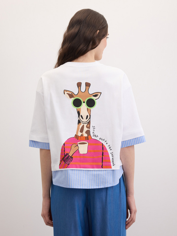 Футболка с рисунком на спине