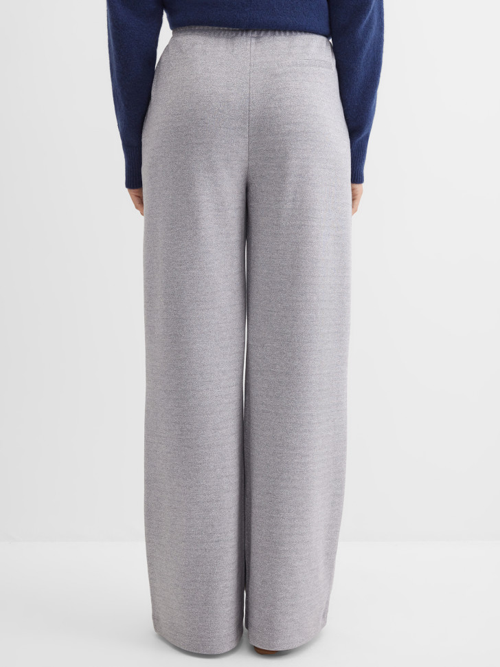 Брюки трикотажные