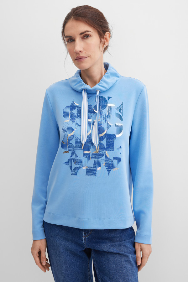 Свитшот свободного кроя