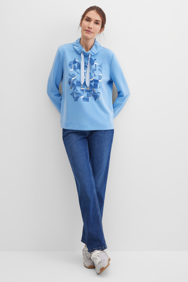 Свитшот свободного кроя