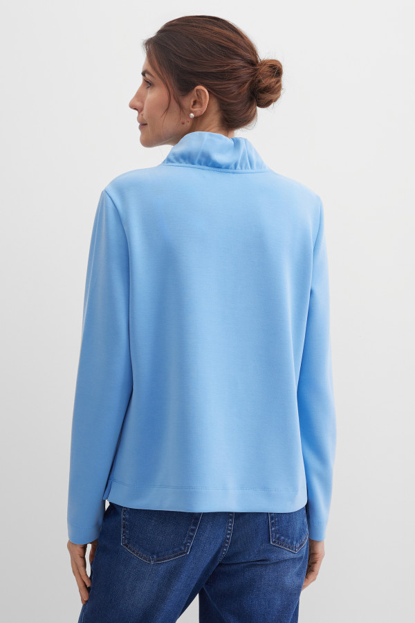 Свитшот свободного кроя