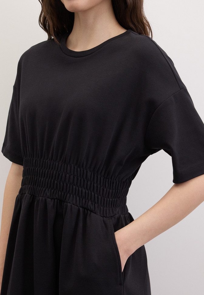 Платье миди на резинке