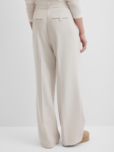 Брюки широкие с защипами