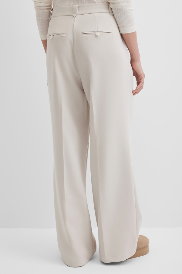 Брюки широкие с защипами