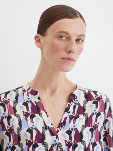 Блузка с длинным рукавом