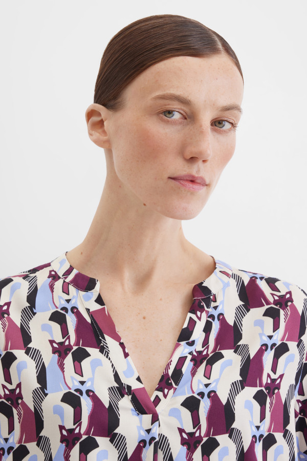 Блузка с длинным рукавом