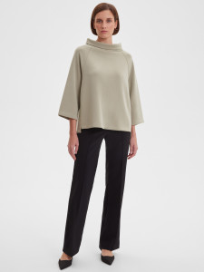 Свитшот с рукавами 3/4 и воротом-стойкой