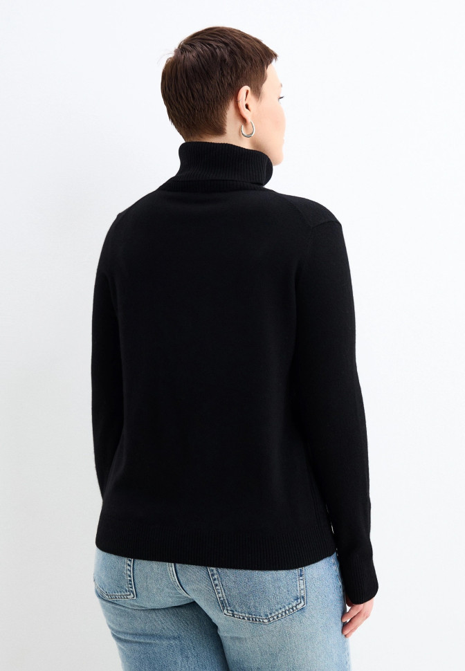 Водолазка прямого кроя