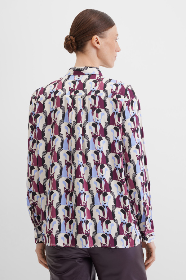 Блузка с длинным рукавом