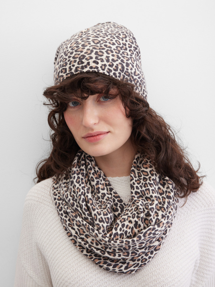 Шарф трикотажный с леопардовым принтом