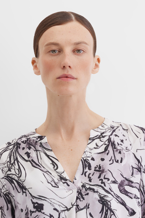 Блузка с длинным рукавом